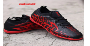 Sepatu Futsal Specs Swervo